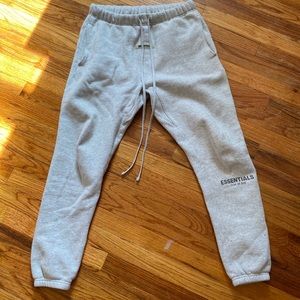 🔥ESSENTIALS SWEATPANTS🔥